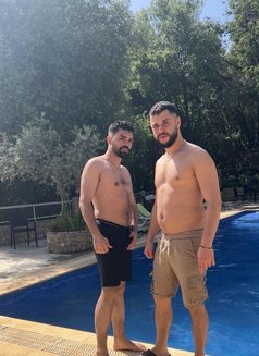 Ali 2top - Acompañantes masculino in Beirut Photo 2 of 2