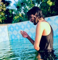 Ali - Acompañantes masculino in Karāchi