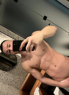 Ali - Acompañantes masculino in Dubai Photo 5 of 16