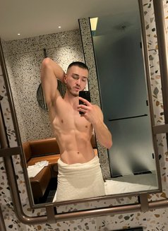 Ali - Male escort in Dubai Photo 1 of 10