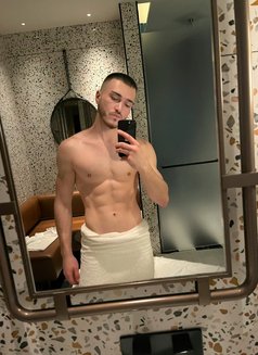 Ali - Male escort in Dubai Photo 10 of 10