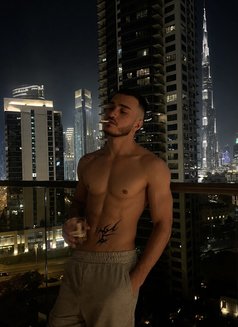 Ali - Acompañantes masculino in Dubai Photo 17 of 18