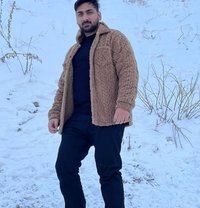 Ali Butt - Acompañantes masculino in Lahore