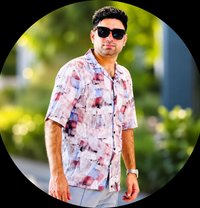 Ali_c.heema - Intérprete masculino de adultos in Dubai
