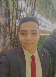 Ali El Alaraby - Male escort in Cairo Photo 2 of 10
