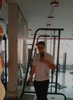 Ali El Alaraby - Male escort in Cairo Photo 5 of 10