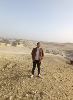 Ali El Alaraby - Male escort in Cairo Photo 8 of 10