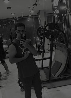 Ali El Alaraby - Male escort in Cairo Photo 12 of 13