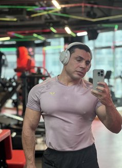 Ali - masseur in Dubai Photo 1 of 9