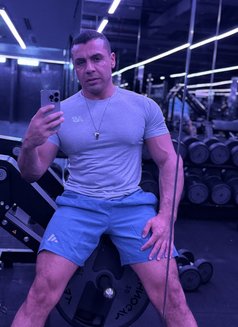 Ali - masseur in Dubai Photo 8 of 9