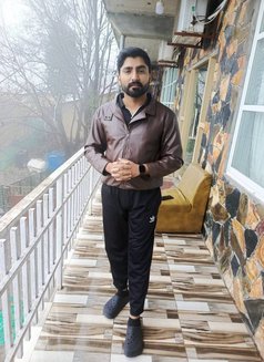 Ali Hassan - Acompañantes masculino in Lahore Photo 2 of 3