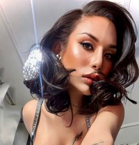 Ali KettyWeni - Transsexual escort in New Delhi Photo 23 of 24