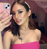 Ali KettyWeni - Transsexual escort in New Delhi Photo 26 of 28