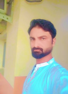 Ali Mughal - Male escort in Dubai Photo 3 of 3