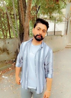 Ali Nawaz - Male escort in Lahore Photo 4 of 5