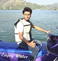 Ali - Acompañantes masculino in Lahore