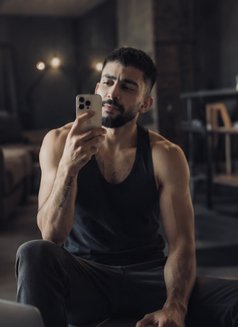 Ali Pro - Male escort in Dubai Photo 3 of 8