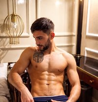 Ali Pro - Acompañantes masculino in Dubai