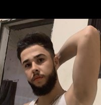 ali 2top - Acompañantes masculino in Beirut