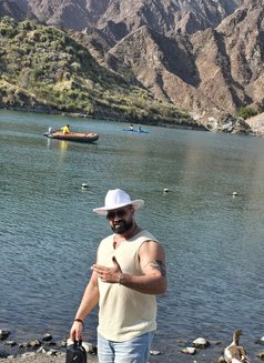 Ali Syrian in Uae for women only - Acompañantes masculino in Dubai Photo 6 of 6