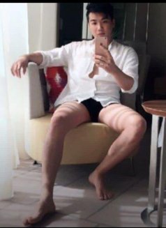 Ali - Male escort in Dubai Photo 3 of 4
