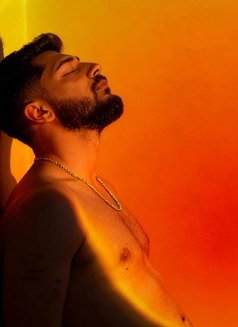 Ali - Male escort in İstanbul Photo 1 of 4