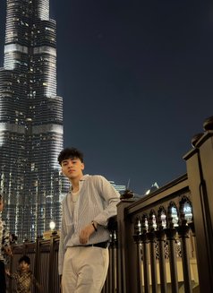 Babyface_XL - Male escort in İstanbul Photo 6 of 13