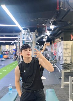 Babyface_XL - Male escort in İstanbul Photo 11 of 13