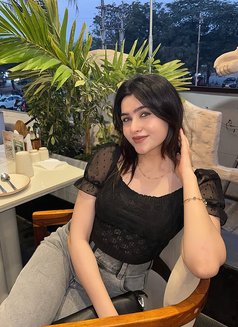 Alia Chaudhary🦋 - escort in Abu Dhabi Photo 2 of 4