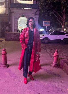 Alia Dg - Male companion in New Delhi Photo 5 of 8
