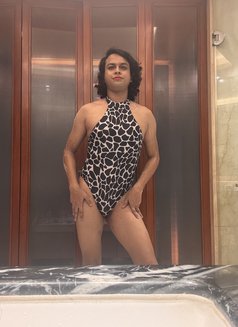 Alia Dg - Male companion in New Delhi Photo 6 of 8