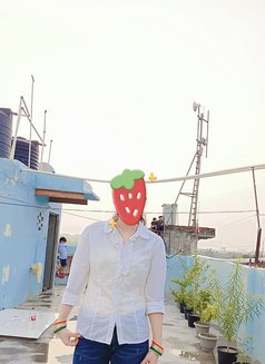 Alia - escort in Noida Photo 4 of 6