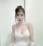 Alia - puta in Jakarta Photo 1 of 6