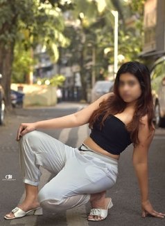 Alia Khan - escort in Mumbai Photo 2 of 4