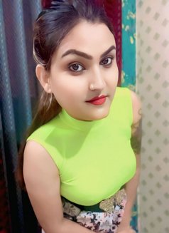 Alia Khan - Transsexual escort in Jaipur Photo 8 of 17