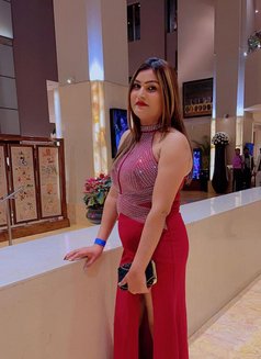 Alia Khan - Transsexual escort in Jaipur Photo 10 of 17