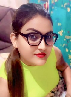 Alia Khan - Transsexual escort in Jaipur Photo 15 of 17