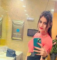 Alia Khan - Transsexual escort in New Delhi
