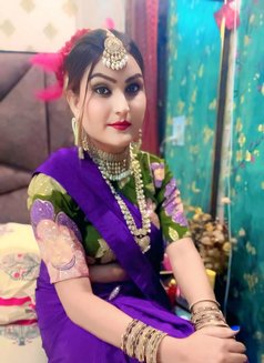 Alia Khan - Acompañantes transexual in New Delhi Photo 11 of 22