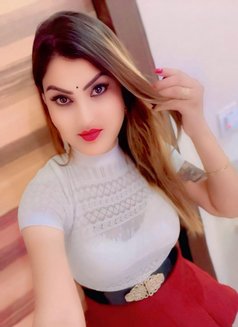 Alia Khan - Transsexual escort in Indore Photo 18 of 19
