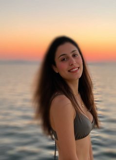 Alia Russian High Profile Out Call - Agencia de putas in Candolim, Goa Photo 1 of 4
