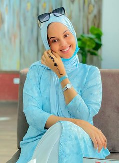 Alia - escort in Muscat Photo 1 of 3