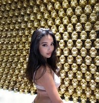 Alia - escort in Singapore