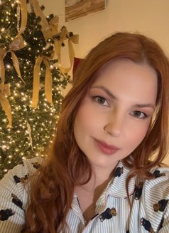 Alia - escort in İstanbul Photo 6 of 19