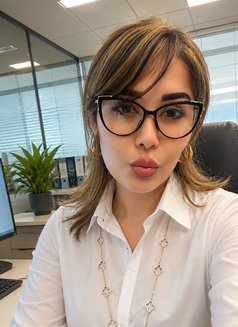 🇹🇷 Alia 🇦🇿 - puta in Riyadh Photo 7 of 10