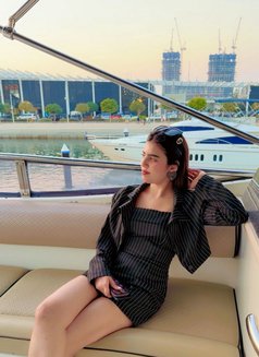 Aliaa - puta in Dubai Photo 4 of 7