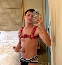 AliAsianMixedXL - Male escort in Manila