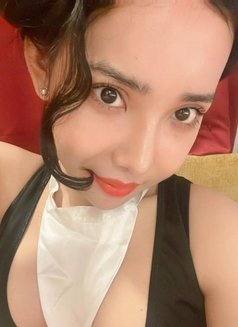 Alic - Transsexual escort in Pune Photo 23 of 24