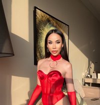 Alice A Lot of Cum - Transsexual escort in Dubai