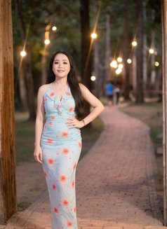 Alice at Jlt - puta in Dubai Photo 1 of 8